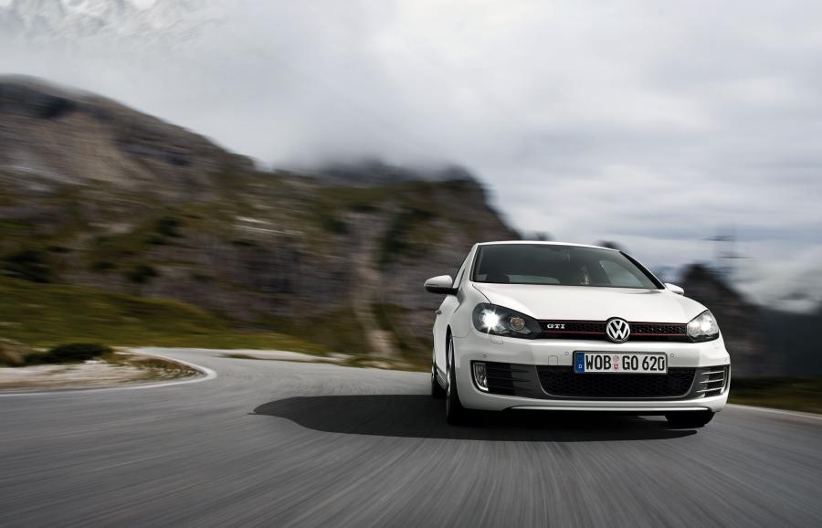  Volkswagen Golf GTi 2008 года  (фото 6 из 83)